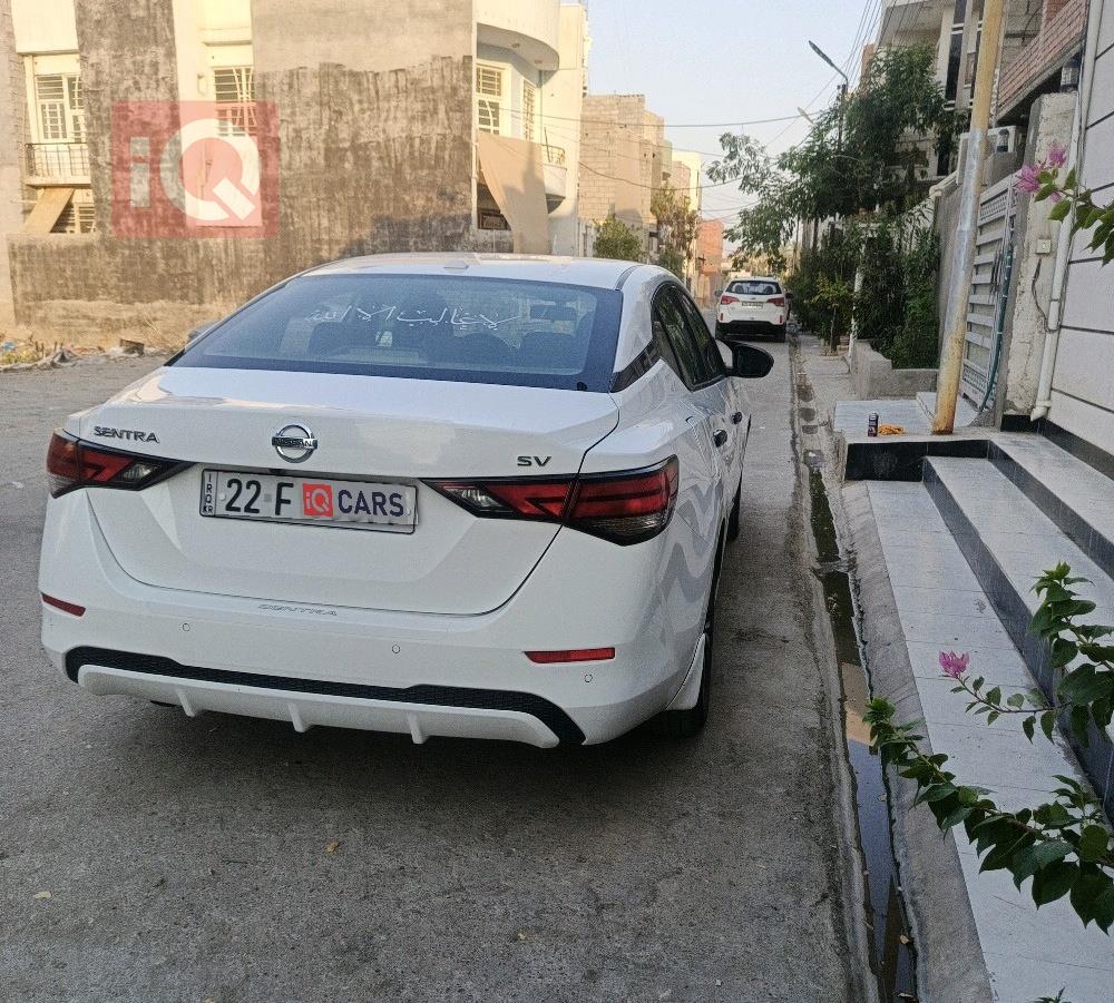 نيسان سنترا